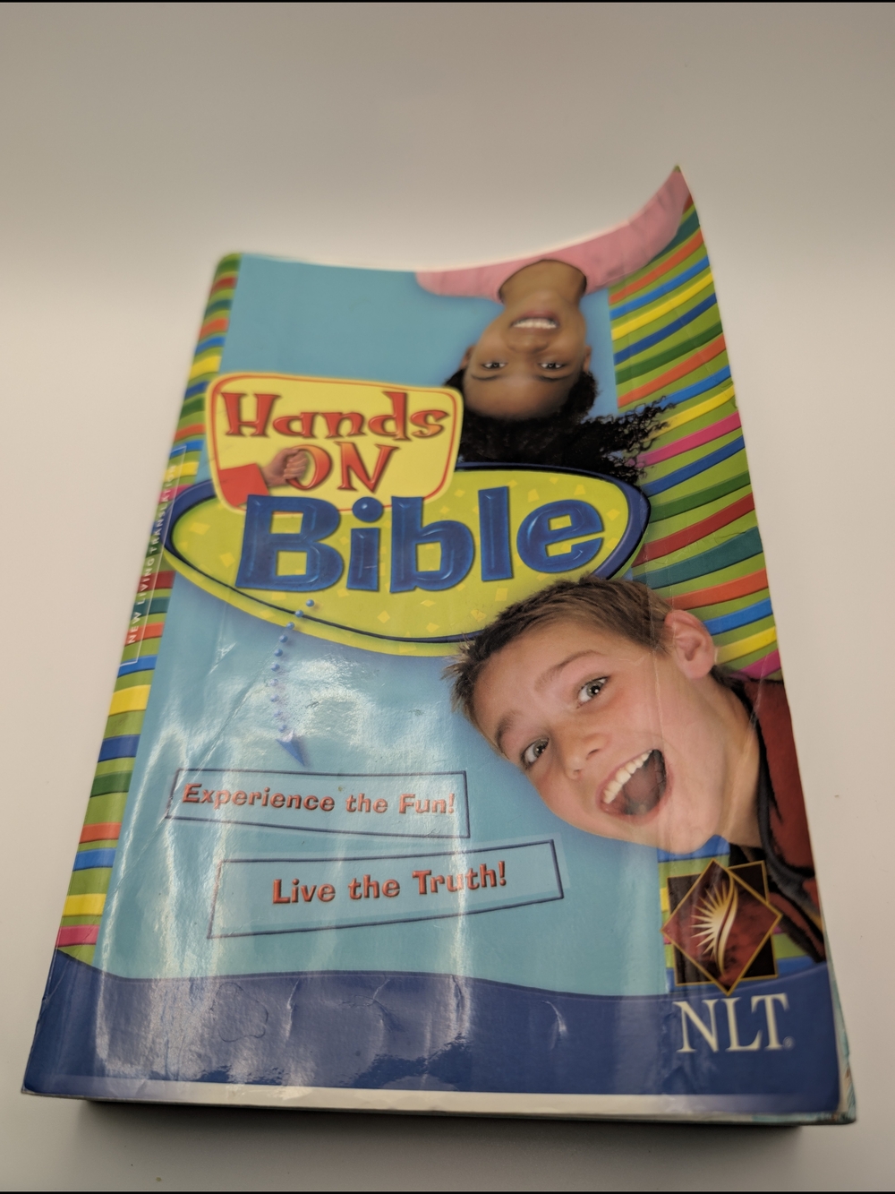 Hands-On Bible NLT: Experience the Fun! Live the Truth! by Tyndale House , PB